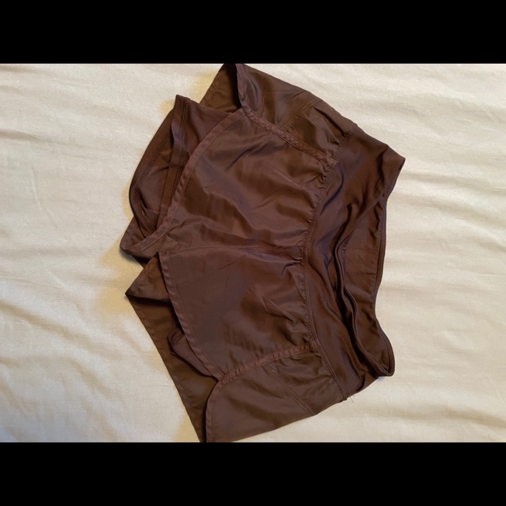 Black Head Shorts Small